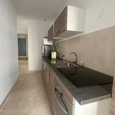 Le Sunlight - Superbe P3 Rue Menard Avec Garage Et Terrasse Apartment Nimes