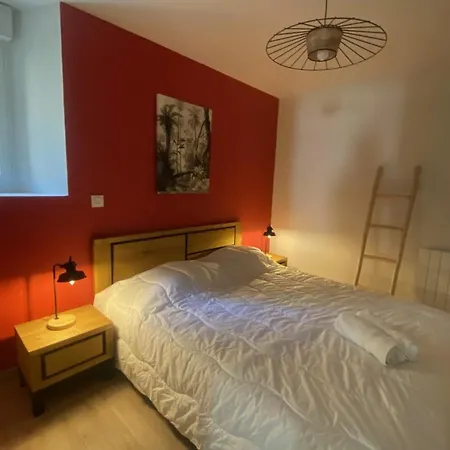 Apartment Le Sunlight - Superbe P3 Rue Menard Avec Garage Et Terrasse Nimes